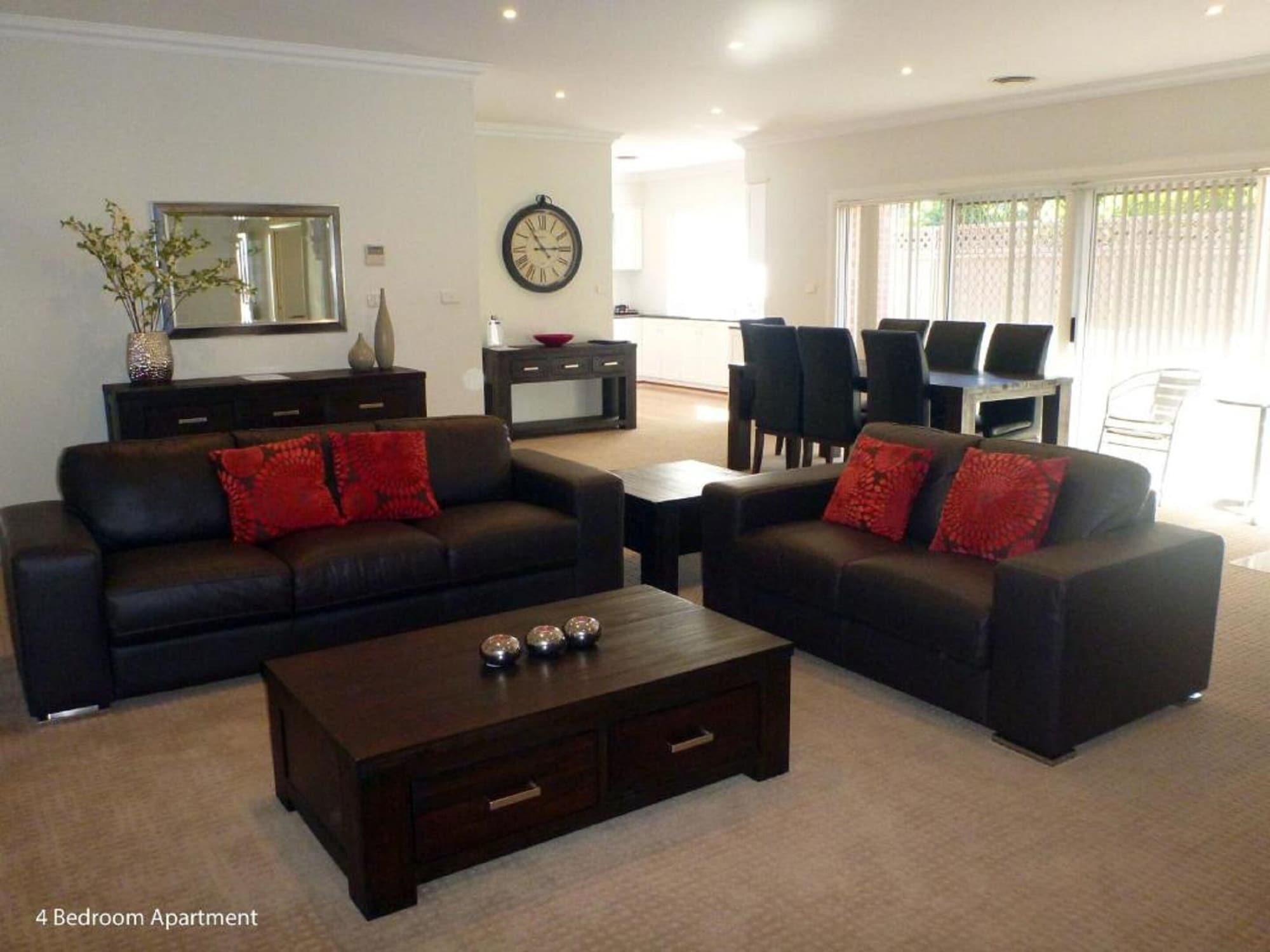 The Charles Hotel Wagga Wagga Bagian luar foto