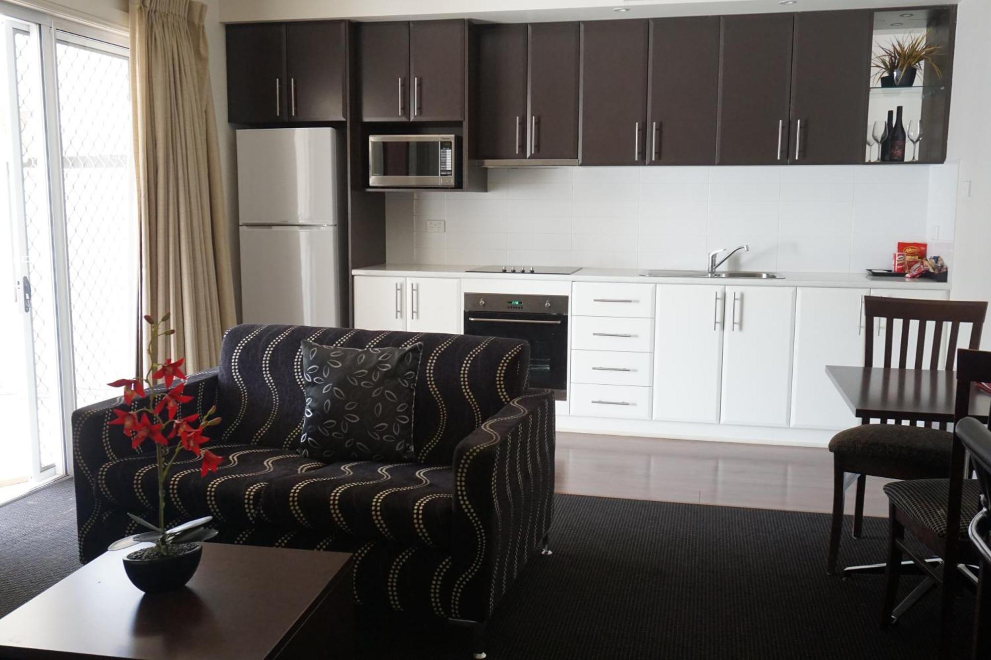 The Charles Hotel Wagga Wagga Bagian luar foto